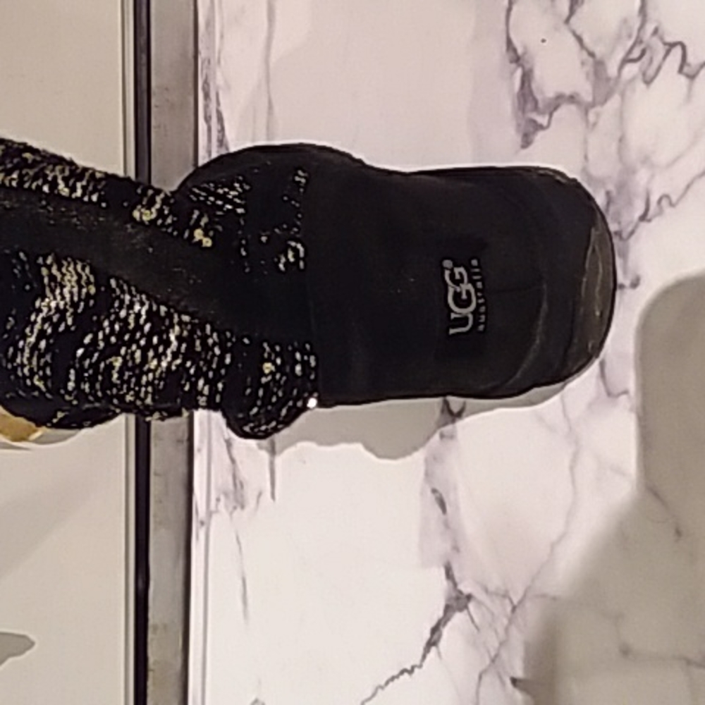 Ugg boots Size 8 Black suede with gold flecks and knit top - Picture 7 of 7